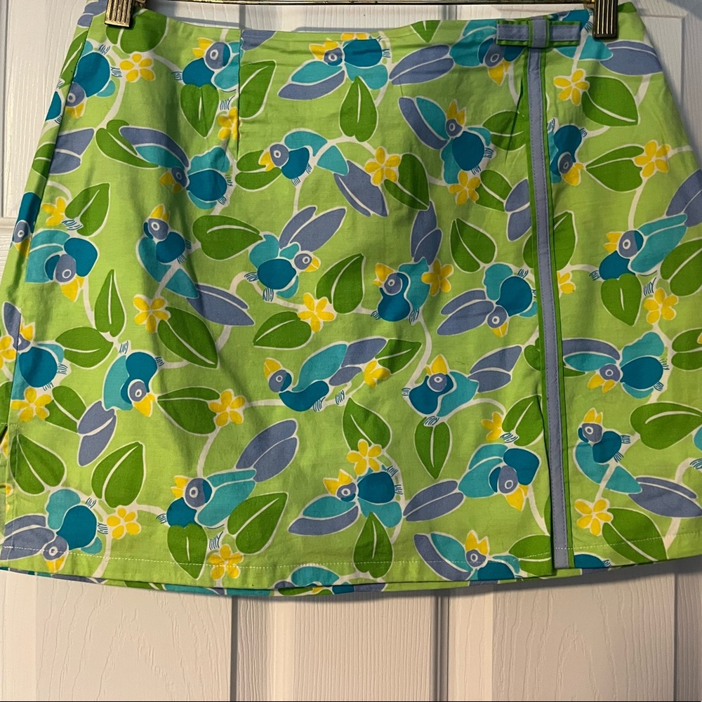Lilly Pulitzer skort size 8